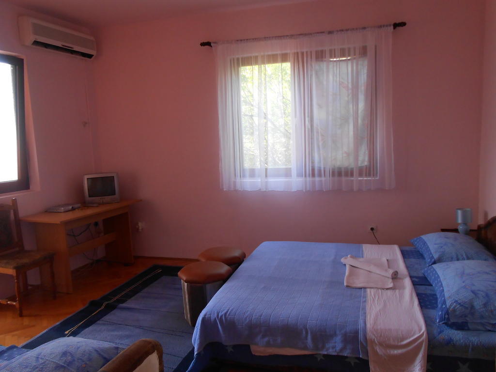 Apartments & Hostel Zdrava Hrana Mostar Room photo