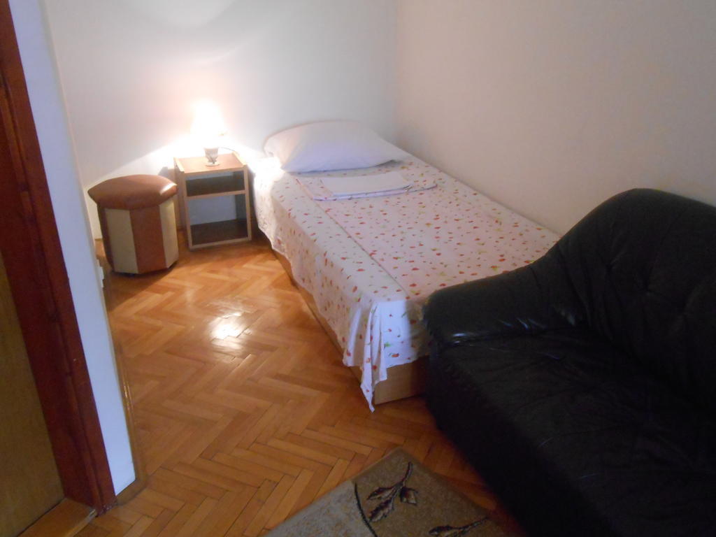 Apartments & Hostel Zdrava Hrana Mostar Room photo