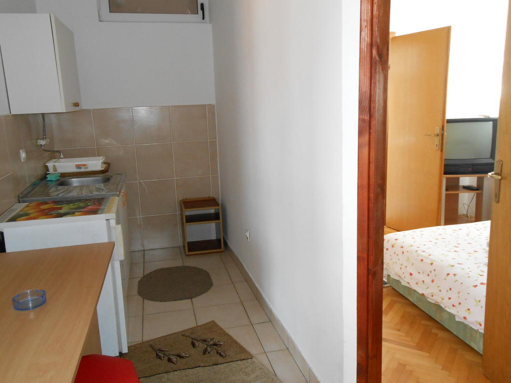 Apartments & Hostel Zdrava Hrana Mostar Room photo