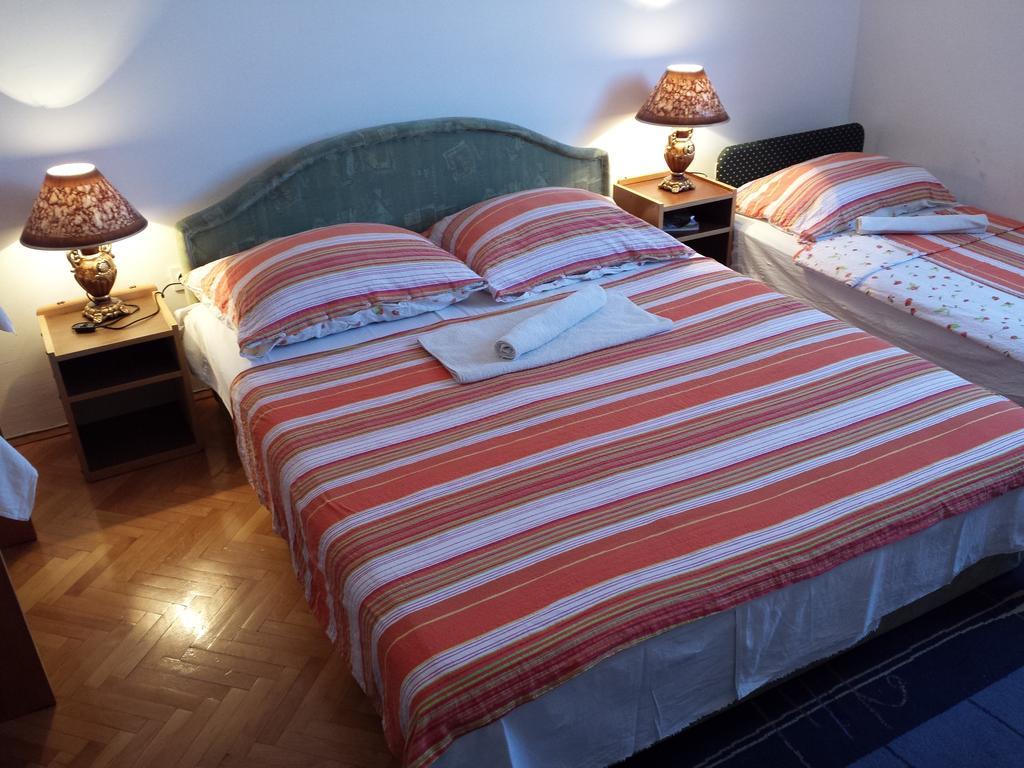 Apartments & Hostel Zdrava Hrana Mostar Room photo