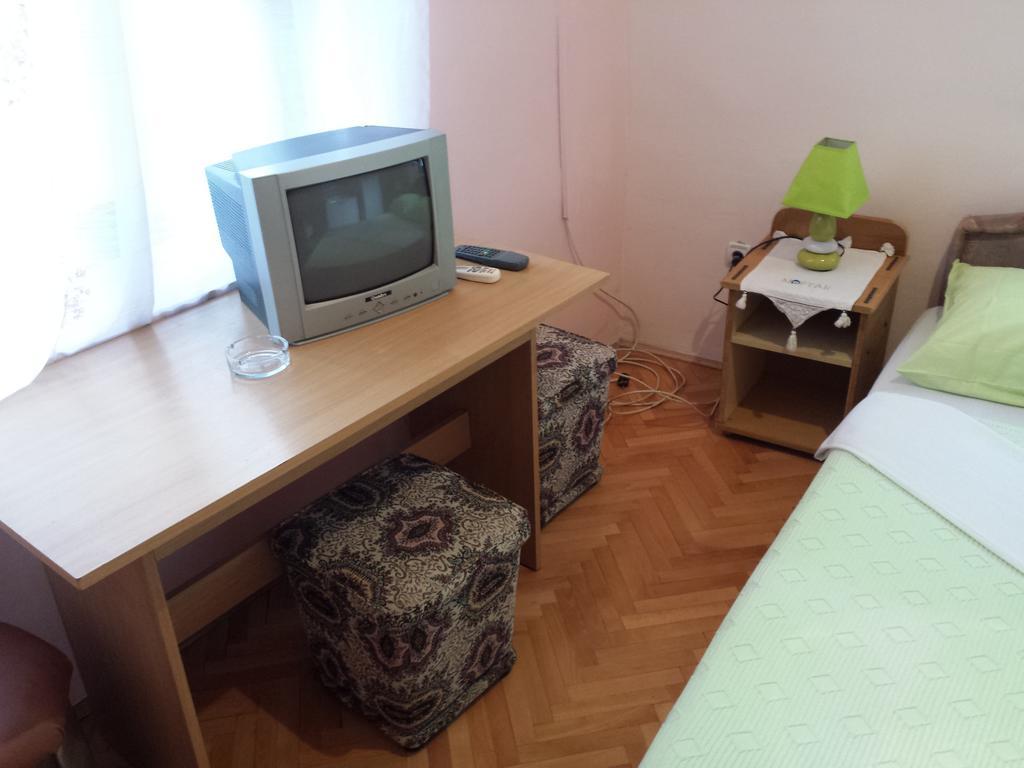 Apartments & Hostel Zdrava Hrana Mostar Room photo