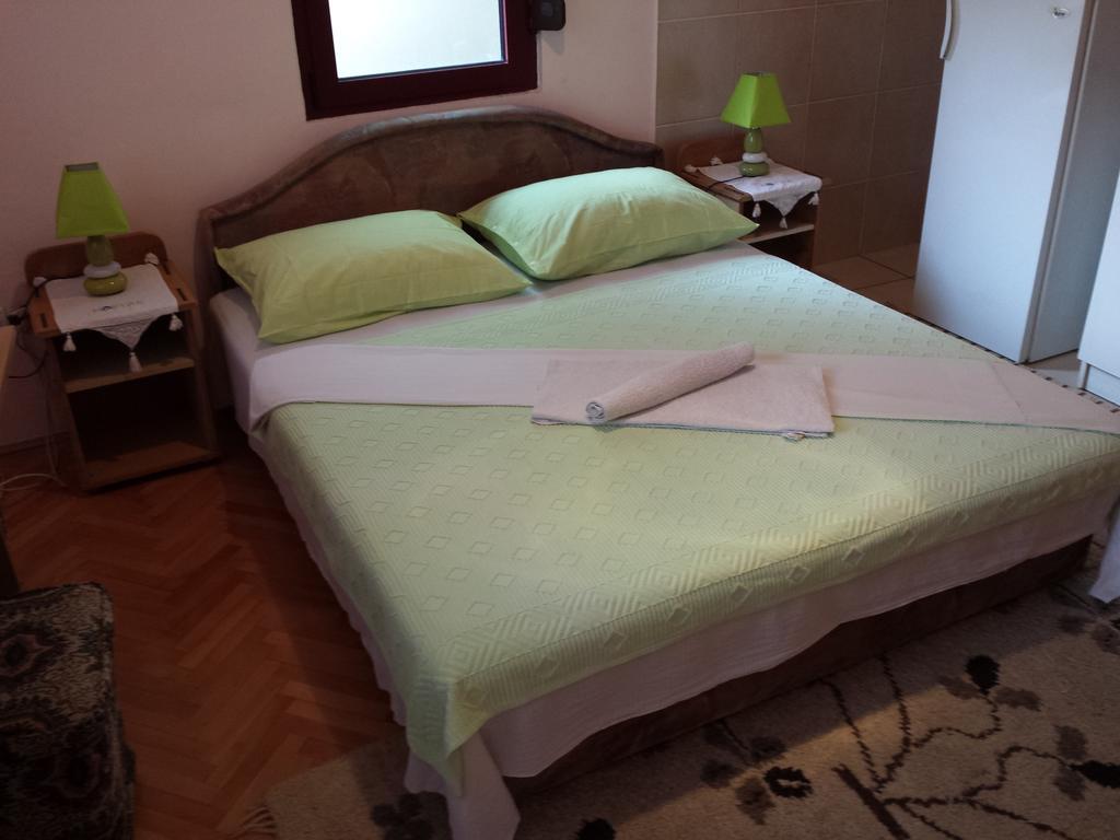 Apartments & Hostel Zdrava Hrana Mostar Exterior photo
