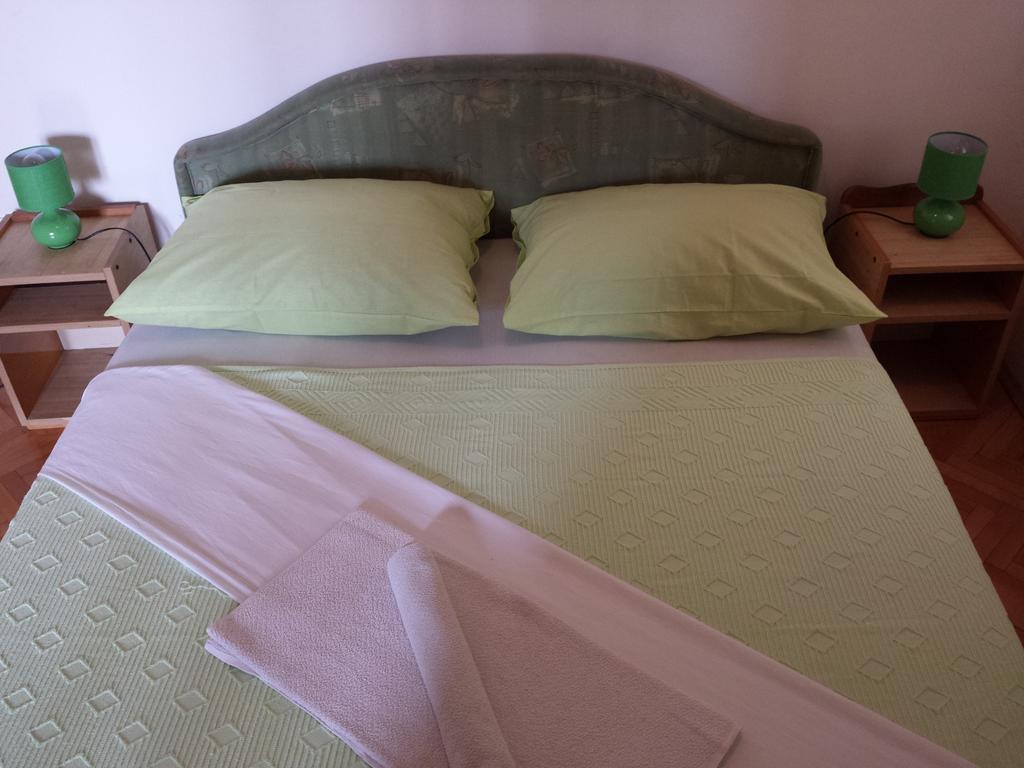 Apartments & Hostel Zdrava Hrana Mostar Room photo