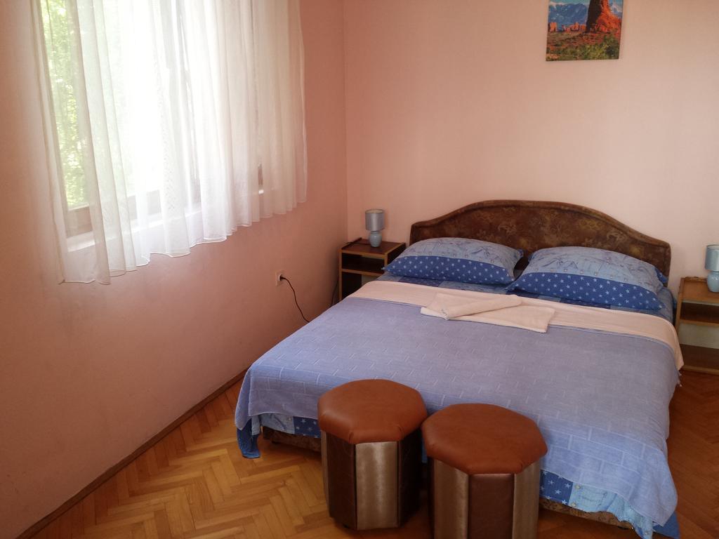 Apartments & Hostel Zdrava Hrana Mostar Exterior photo